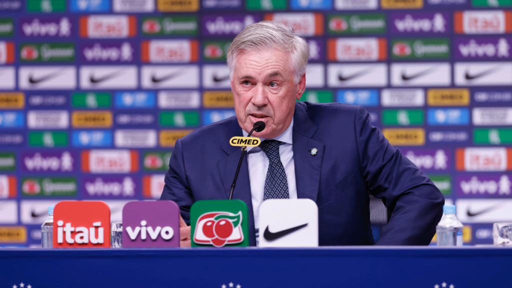 Carlo Ancelotti em evento de convocação da Seleção Brasileira para a Copa do Mundo 2026.