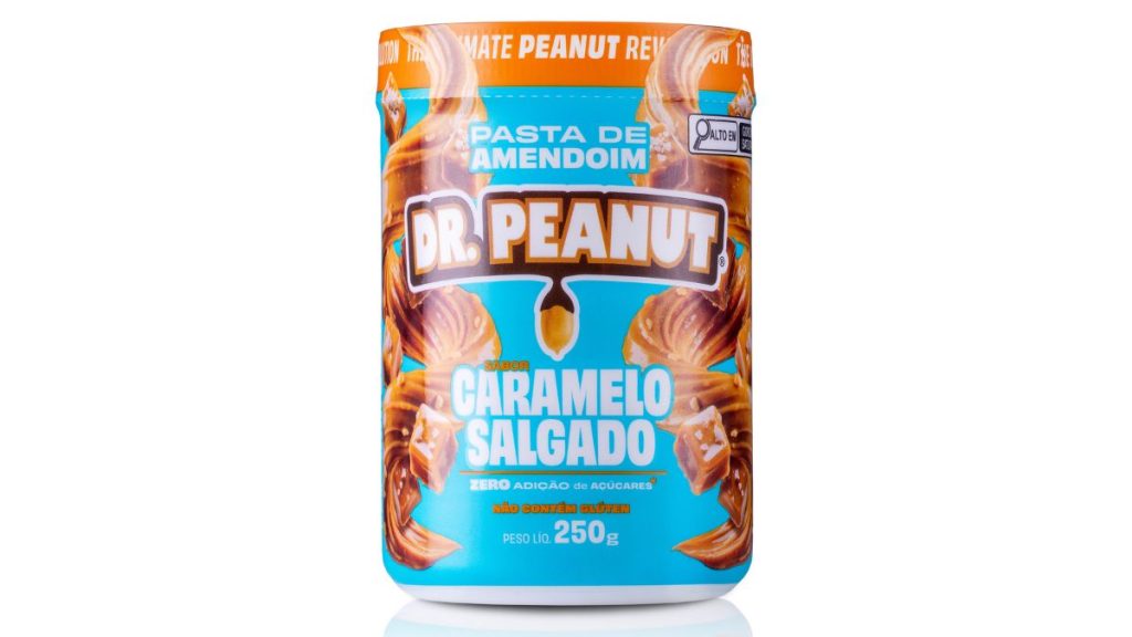 Pote de pasta de amendoim Dr. Peanut sabor Caramelo Salgado, utilizada como fonte de energia na dieta de atletas da Meia de Santos.