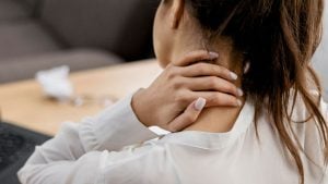 Após afastamento do prefeito de Santos, médica alerta para sinais ignorados do câncer cervical. Foto: Magnific