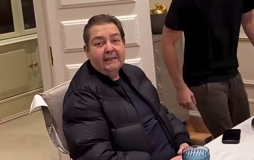 Apresentador Fausto Silva, o Faustão, em registro recente; o comunicador está internado no Hospital Albert Einstein para exames de rotina e retirada de sonda gástrica.