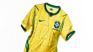 Montagem com as camisas de futebol das seleções de Gana e do Brasil para a Copa do Mundo de 2026.