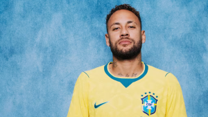 Neymar Jr. com uniforme de treino da Seleção Brasileira, representando o foco do craque em sua recuperação física para a fase de grupos da Copa do Mundo.