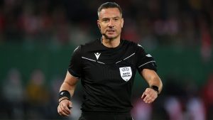 O árbitro esloveno Slavko Vincic, escalado pela Fifa para apitar a estreia da Seleção Brasileira contra o Marrocos na Copa do Mundo de 2026.