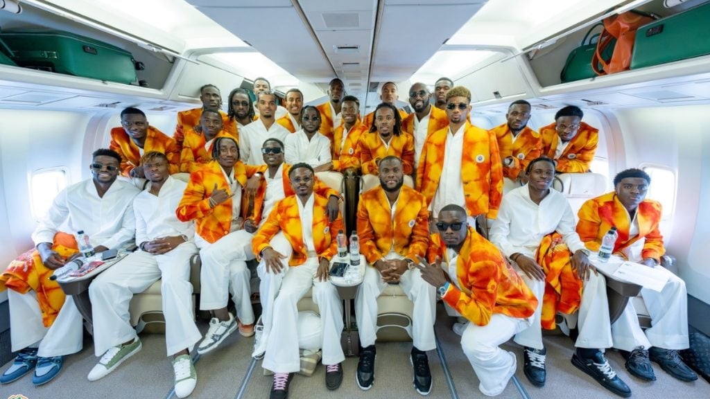Costa do Marfim em avião representando o visto negado pelos EUA para os jogos da Copa do Mundo 2026