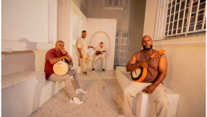 grupo Exalta em show gratuito em Praia Grande, na praia da Guilhermina