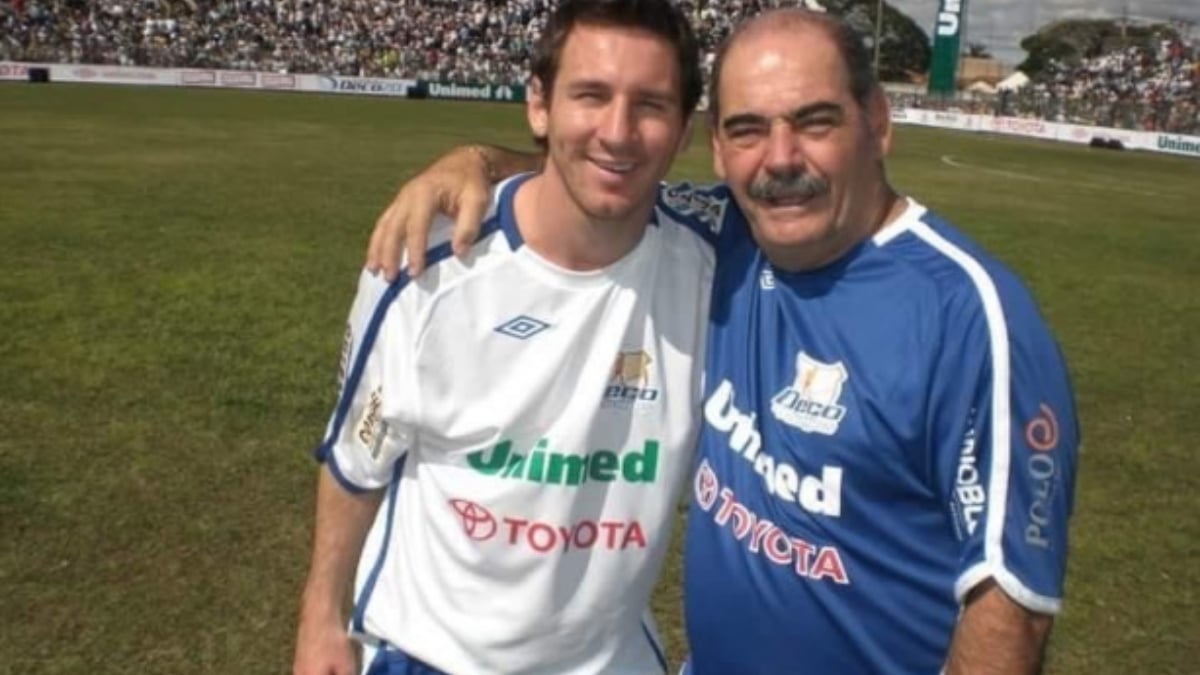 Messi e Rivellino um ao lado do outro sobre recorde de gols de fora da área do Messi em Copas