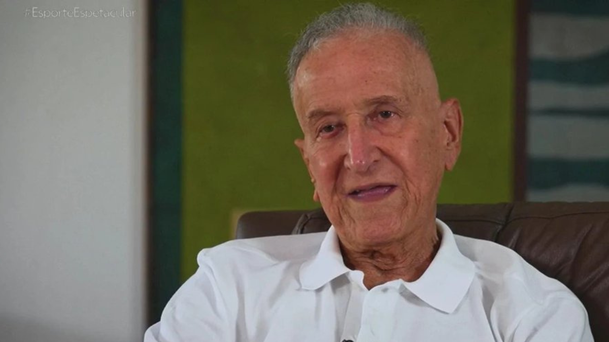 Ex técnico da Seleção, Carlos Alberto Parreira, é internado no Rio de Janeiro