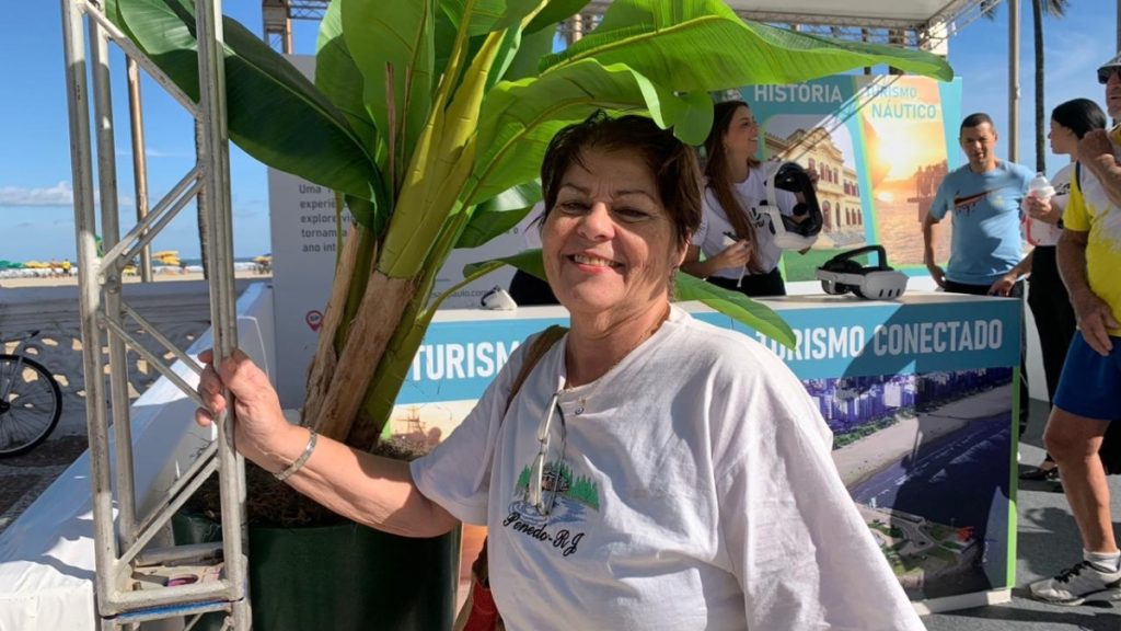 Professora carioca que visitava Santos aprovou a iniciativa e disse ter saído com vontade de revisitar os cenários apresentados