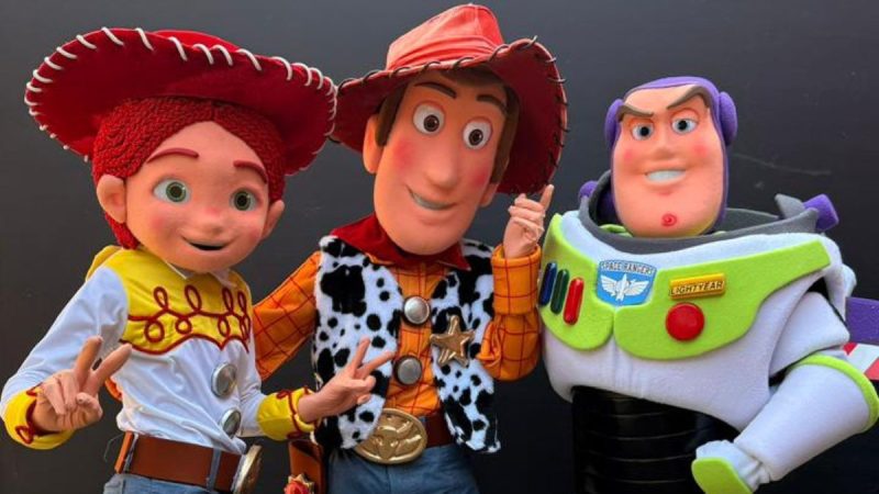 Brisamar Shopping em São Vicente recebe personagens de Toy Story