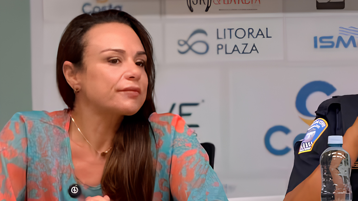Foto destaque vereadora Janaina Ballaris