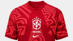 Camisa vermelha da Seleção Brasileira