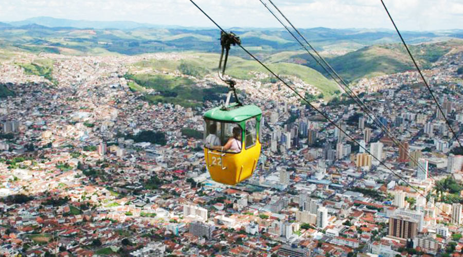 Teleférico e Cristo Redentor: uma aventura com vista panorâmica da cidade.