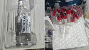 Imagem mostra ampolas e frascos embalados em materiais laboratoriais, com destaque para soluções injetáveis em embalagem transparente, usados em investigação sobre clínica clandestina em Santos.