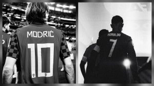 Imagem em preto e branco com dois registros do futebol: camisa “MODRIC” com o número 10 e, ao lado, Cristiano Ronaldo com a camisa número 7 em destaque no estádio.