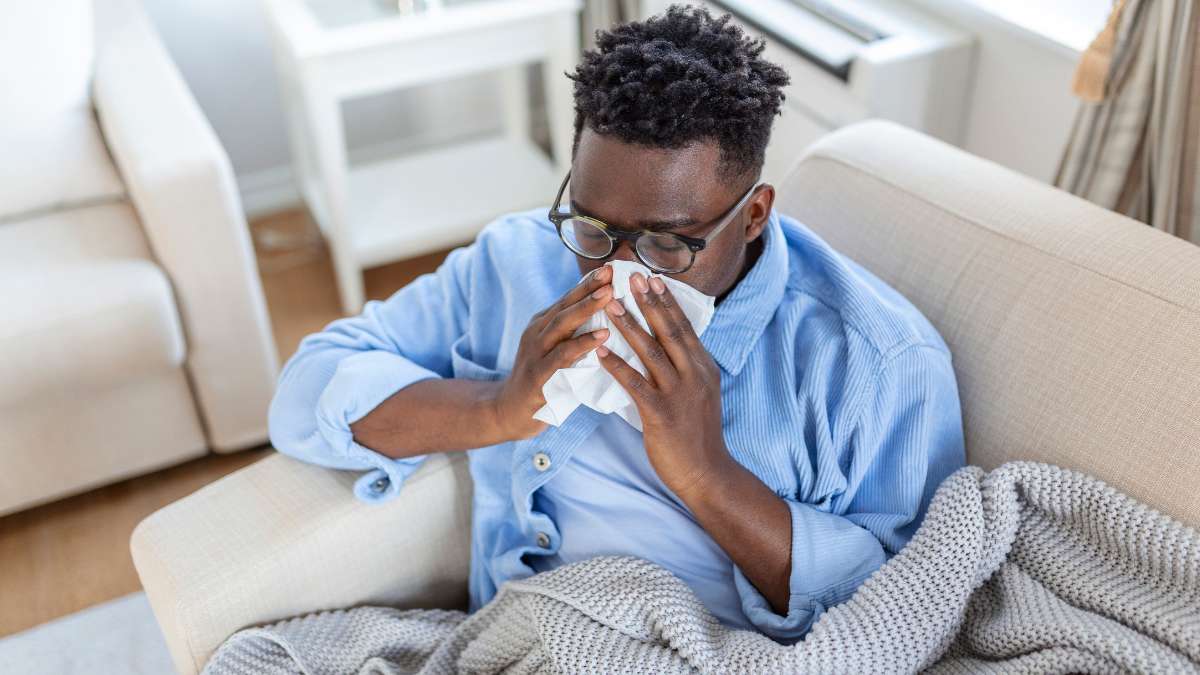 diferença entre gripe, resfriado e sinusite. Freepik