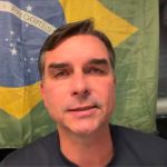 http://Flávio%20Bolsonaro%20acusa%20STF%20de%20interferir%20nas%20eleições%20após%20ter%20visitas%20ao%20ex-presidente%20suspensas