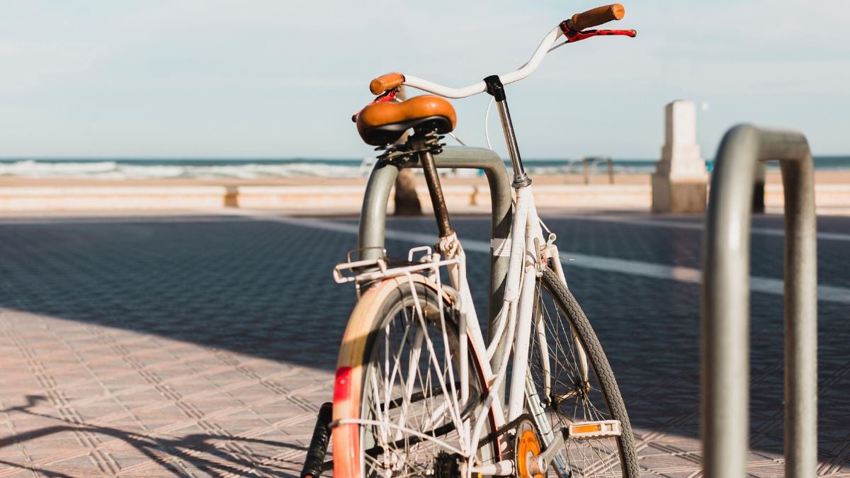 Saiba como cuidar da sua bicicleta e evitar que a maresia a corroa