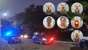 Fundo mostra viaturas e luzes de sirene em uma rua durante ocorrência policial, com recortes de fotos de suspeitos com tarjas e rostos identificados — contexto de adolescentes presos peruíbe.