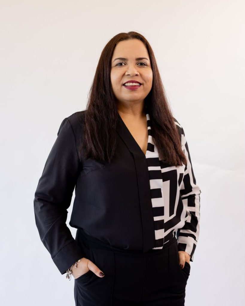 A ginecologista e sexóloga pelo Hospital da Mulher, Renata Pereira acrescenta que algumas mulheres desenvolvem dor durante as relações, perda da libido e dificuldade para estabelecer novos vínculos afetivos.