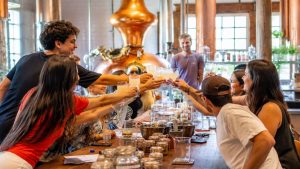 Beg Destilaria promove tour gastronomico