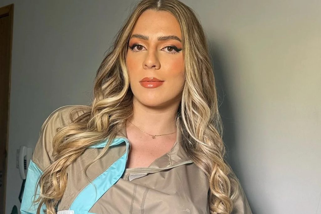 A influenciadora Malévola Alves ganhou notoriedade com vídeos de humor e lifestyle e ampliou a visibilidade após participar do Rancho do Maia.