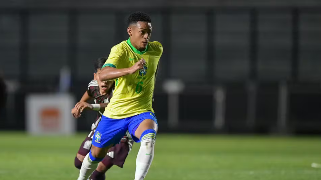 Léo Derik já defendeu a Seleção Brasileira sub-20 / Foto: Staff Images / CBF