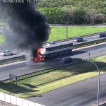http://Carreta%20pega%20fogo%20após%20pane%20e%20interdita%20pista%20da%20D.%20Pedro%20I,%20em%20Campinas