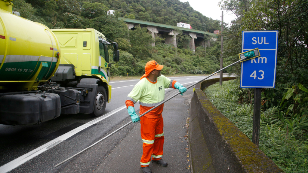 intervenções incluem manutenção de pavimento, sinalização e estruturas das rodovias entre os dias 17 e 23 de agosto. - Crédito: Divulgação / Ecovias Imigrantes