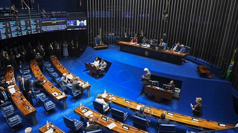 32 de 54 senadores tentam a reeleição em 2026