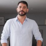 http://Evaristo%20Costa%20anuncia%20‘conteúdo%20adulto’%20e%20pega%20seguidores%20de%20surpresa
