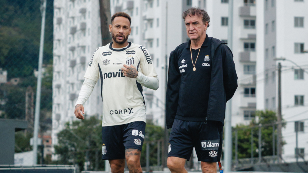 Neymar conversa com Cuca durante treino do Santos