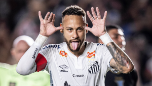 Neymar comemora gol pelo Santos