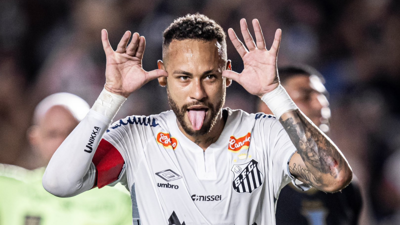 Neymar comemora gol pelo Santos
