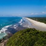 http://Guaratuba%20proporciona%20experiências%20entre%20o%20mar,%20o%20rio%20e%20a%20Mata%20Atlântica