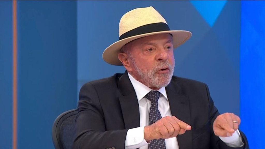 Candidato a reeleição Luis Inácio Lula da Silva participa de entrevista para as eleições de 2026