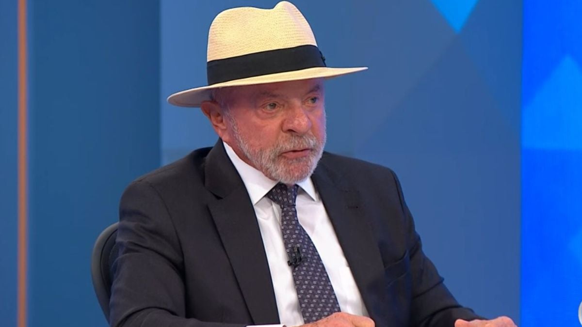 Candidato a reeleição Luis Inácio Lula da Silva participa de entrevista para as eleições de 2026