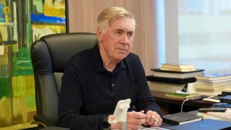 Carlo Ancelotti durante trabalho com a Seleção Brasileira
