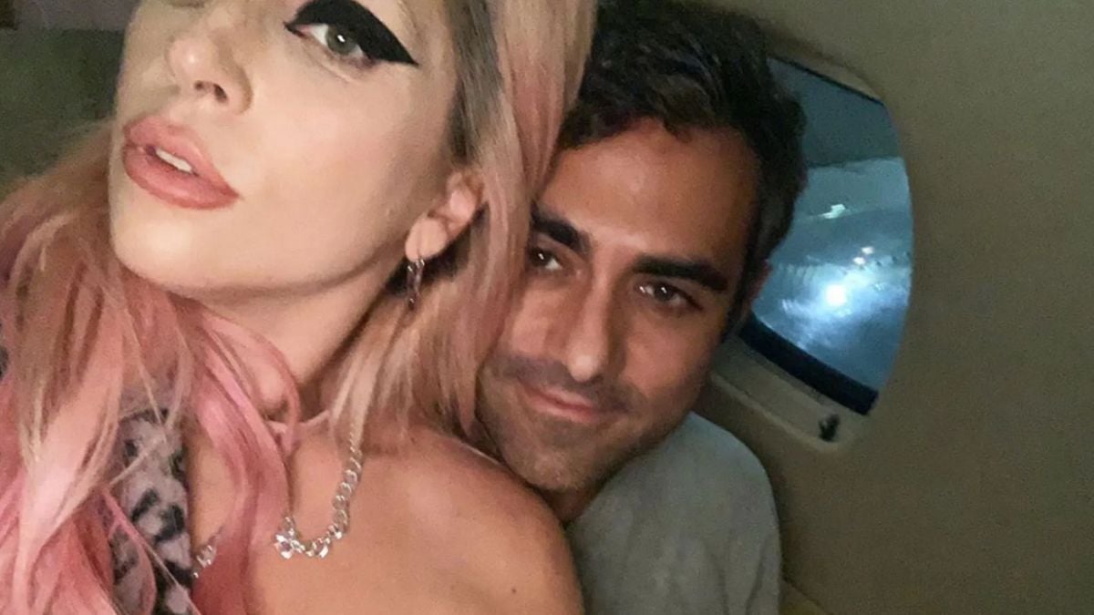 Lady Gaga tem primeiro filho com o noivo, Michael Polansky, diz jornal