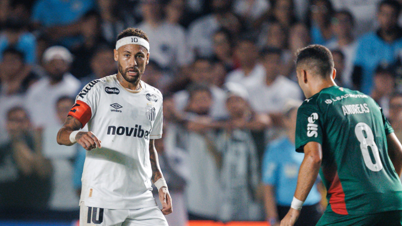 Neymar em ação pelo Santos