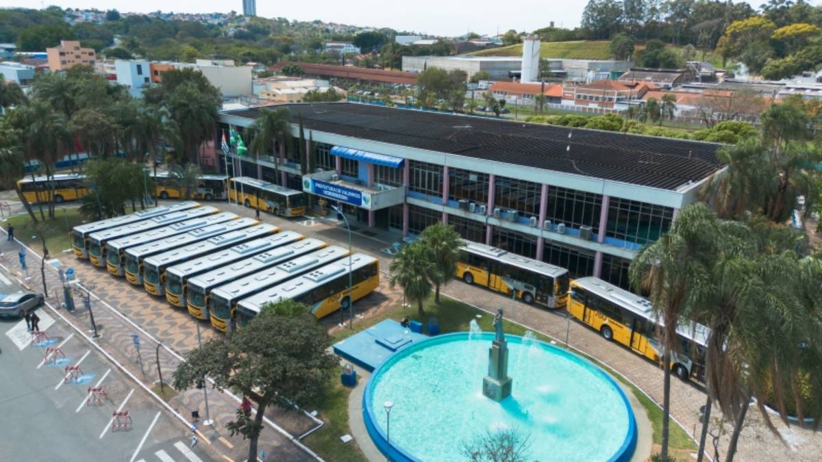 Novos ônibus zero km da frota do transporte público de Valinhos