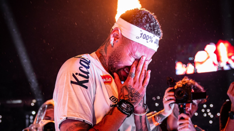 Neymar chorando