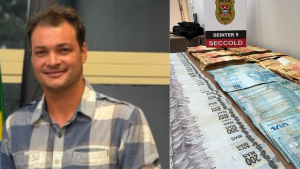 Lucas Bento, secretário de saúde de Nova Odessa ao lado de pilhas de cédulas apreendidas em operação da Polícia Civil, com emblema na parede e dinheiro sobre mesa com embalagem “SECCOLD” e “DEINTER 9”.