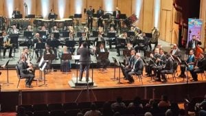Banda Sinfônica de Cubatão durante apresentação musical