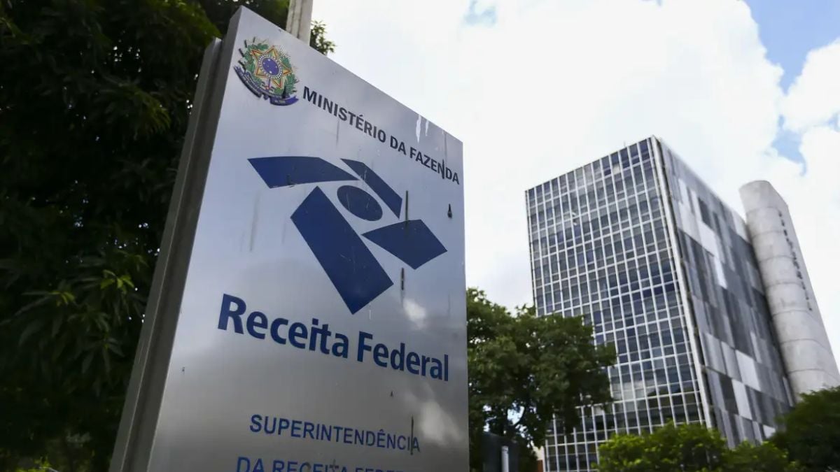Quase 500 mil brasileiros na malha fina vão receber carta da Receita Federal