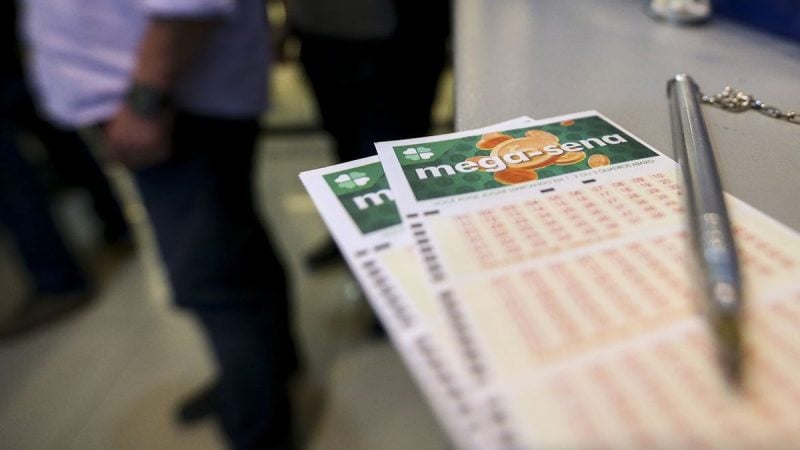 Mega-Sena tem prêmio estimado em R$ 200 milhões para o sorteio desta quinta-feira (22). Foto: Marcelo Camargo/Agência Brasil