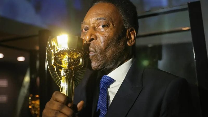 Pelé, único jogador tricampeão mundial de futebol, completaria 86 anos nesta sexta-feira (23). Foto:Ricardo Stuckert/CBF
