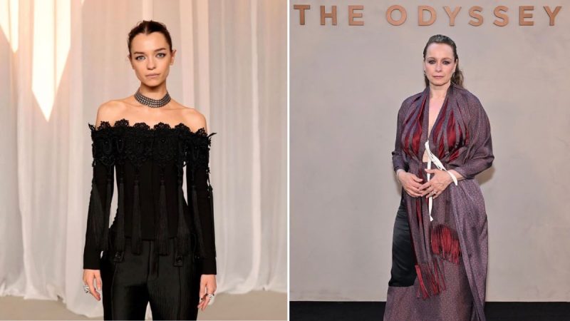 Duas fotos de Esmé Creed-Miles em evento de moda, usando look preto com ombros descobertos e Samantha Morton com kimono e faixas coloridas; ao fundo, texto “THE ODYSSEY”.