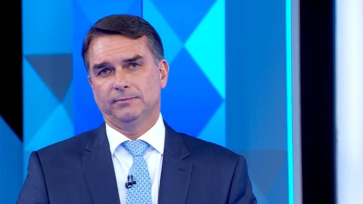 Se eleito, Flávio Bolsonaro pode vincular Caixa e Banco do Brasil a ministério da área social